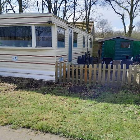 Chalet 14 Met Airco Familiecamping De Tien Heugten Schoonloo Drenthe Exterior photo